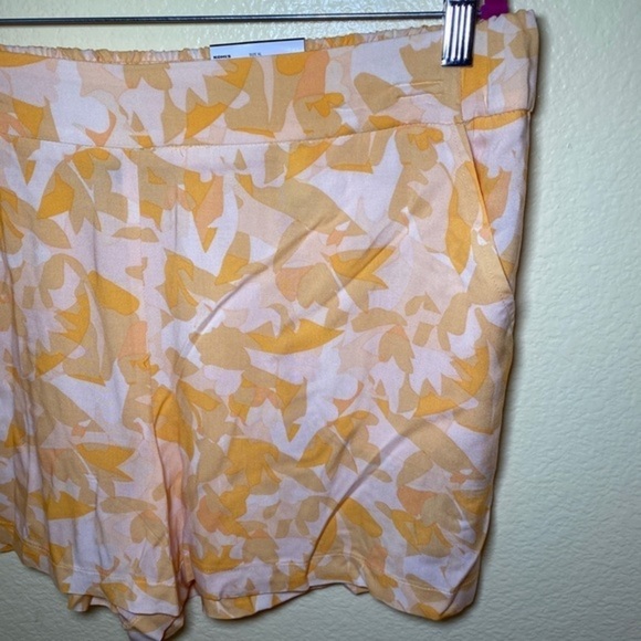 NINE West Mid-Rise Pull-On Soft Shorts size XL‎ - Picture 3 of 8
